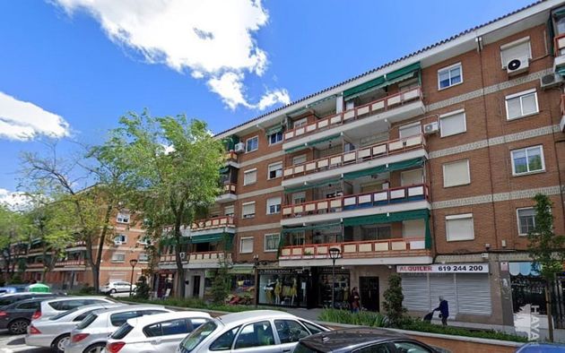 Foto 2 de Pis en venda a Zona Centro - Ayuntamiento de 3 habitacions amb terrassa i aire acondicionat