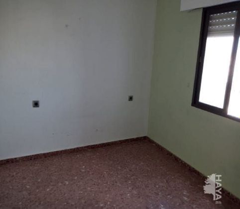 Foto 2 de Venta de piso en Torredonjimeno de 3 habitaciones con terraza