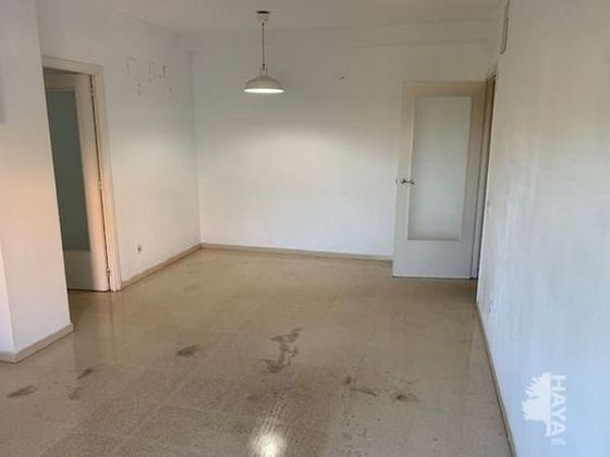 Foto 1 de Piso en venta en Creu de Barberà de 3 habitaciones con garaje y ascensor