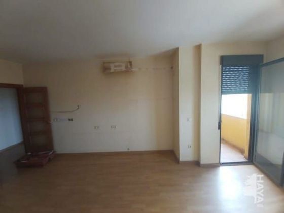 Foto 2 de Piso en venta en Valdeganga de 3 habitaciones con garaje y ascensor