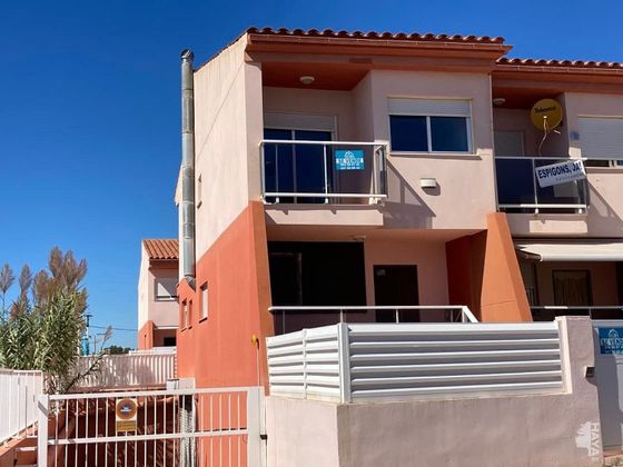 Foto 1 de Casa en venda a Playa de Almazora-Ben Afeli de 3 habitacions amb terrassa i piscina