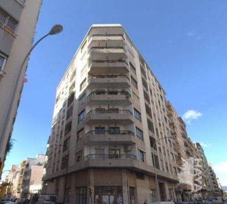 Foto 1 de Local en venta en Marquès de la Fontsanta - Pere Garau de 228 m²