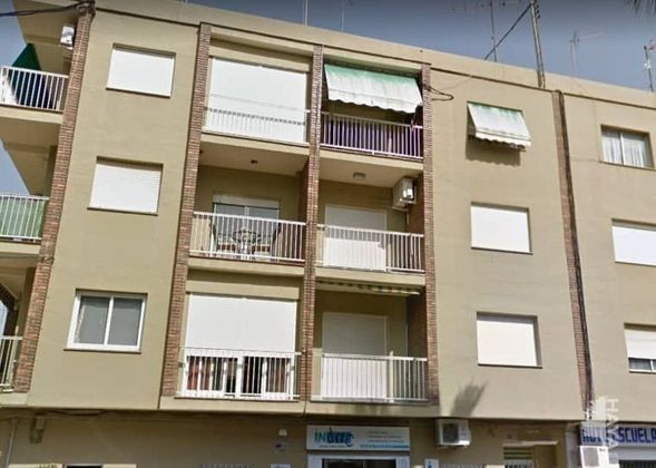 Foto 1 de Venta de piso en Vallada de 4 habitaciones con jardín y balcón