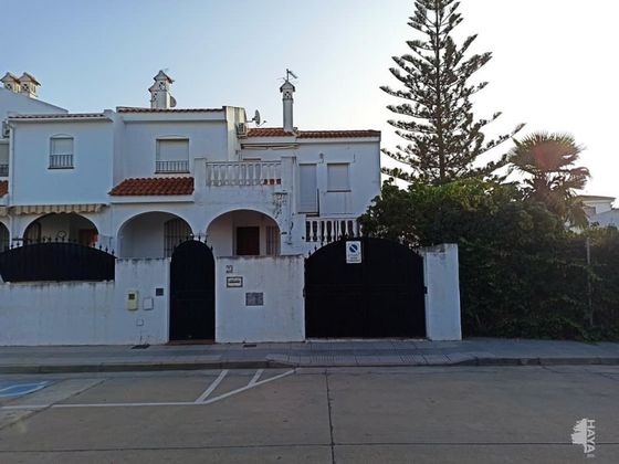 Foto 1 de Casa en venda a Ayamonte ciudad de 4 habitacions amb terrassa i garatge