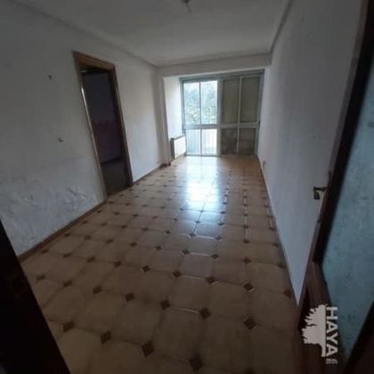 Foto 1 de Venta de piso en Palomeras bajas de 3 habitaciones con jardín y calefacción