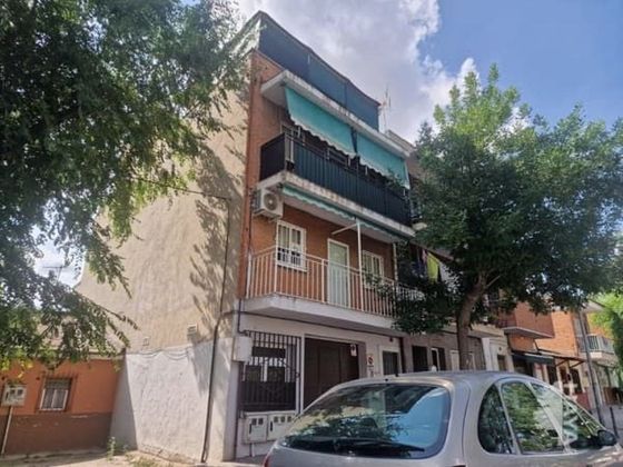 Foto 2 de Pis en venda a Ciudad 70 de 2 habitacions amb terrassa i aire acondicionat
