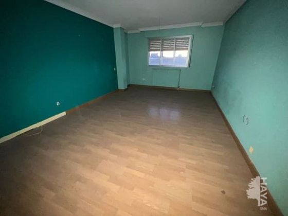Foto 1 de Venta de piso en Santa Marta de Tormes de 3 habitaciones con calefacción