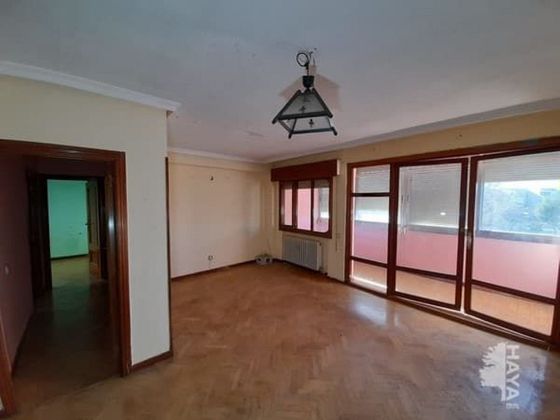 Foto 2 de Pis en venda a Villayuventus-Renfe de 3 habitacions amb terrassa i calefacció