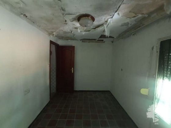 Foto 2 de Casa en venda a La Paz de 3 habitacions amb aire acondicionat