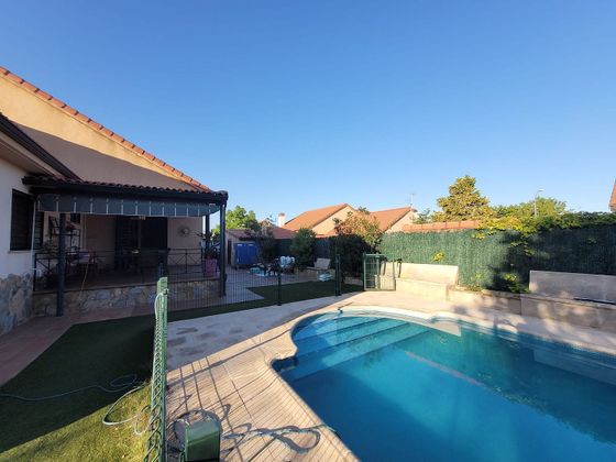 Foto 1 de Xalet en venda a Guadarrama de 5 habitacions amb terrassa i piscina