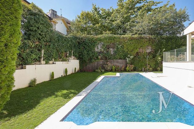 Foto 2 de Xalet en venda a Mirasierra de 4 habitacions amb terrassa i piscina