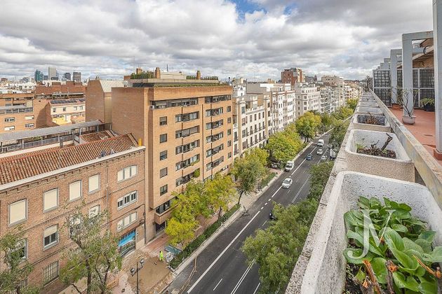Foto 2 de Àtic en venda a Almagro de 5 habitacions amb terrassa i garatge