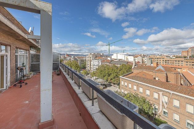 Foto 1 de Venta de ático en Almagro de 5 habitaciones con terraza y garaje