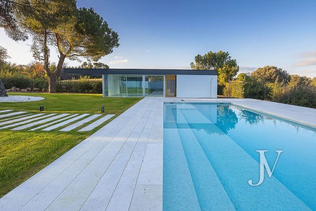 Foto 2 de Xalet en venda a La Finca de 7 habitacions amb terrassa i piscina