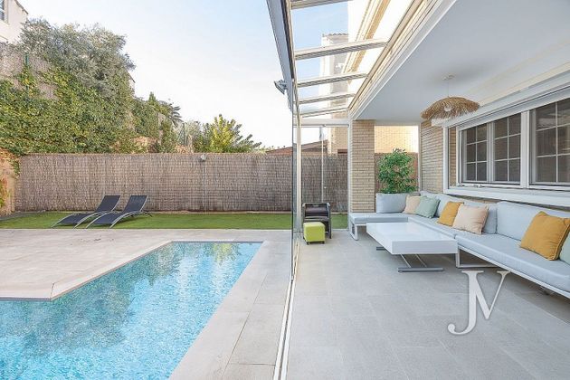 Foto 1 de Casa en venda a Cobeña de 4 habitacions amb terrassa i piscina