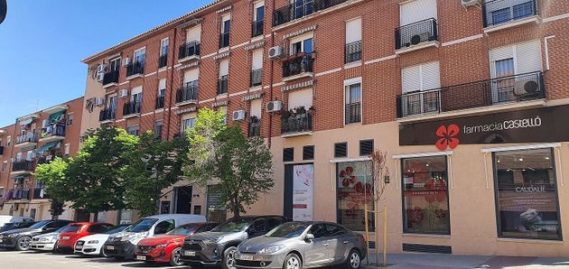 Foto 2 de Pis en venda a Nuevo Aranjuez de 3 habitacions amb terrassa i aire acondicionat