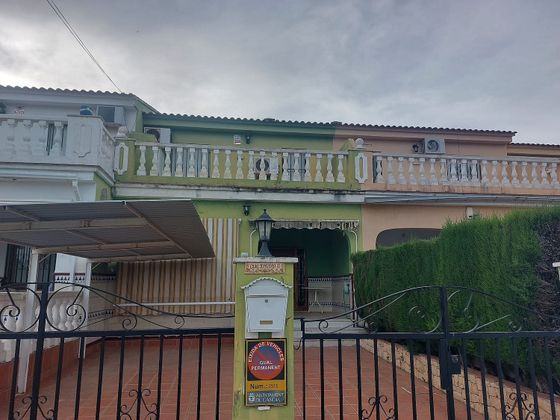 Foto 1 de Casa adossada en venda a Plaça Eliptica-Republica Argentina-Germanies de 4 habitacions amb terrassa i garatge