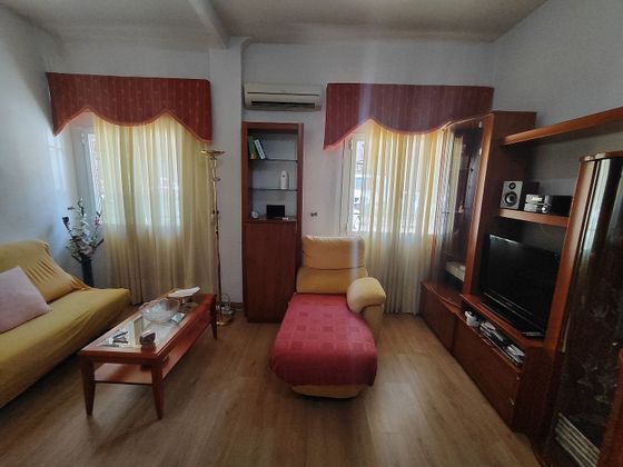 Foto 1 de Piso en venta en Juan de la Cierva de 2 habitaciones con terraza y aire acondicionado