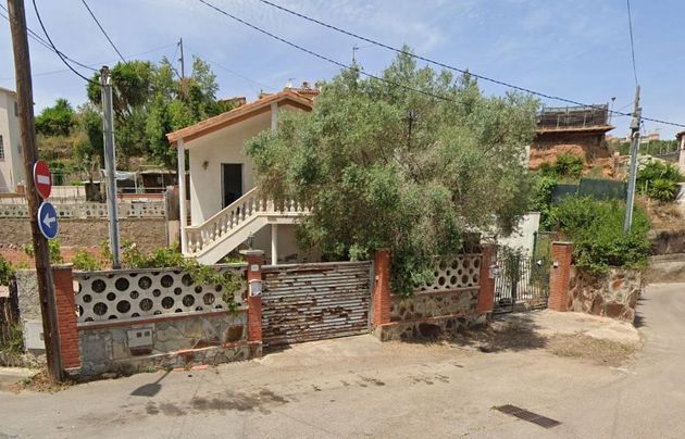 Foto 2 de Casa en venta en Sant Vicenç dels Horts de 3 habitaciones con piscina