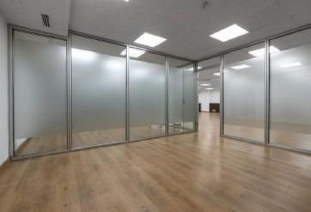 Foto 2 de Edifici en venda a Argüelles amb ascensor