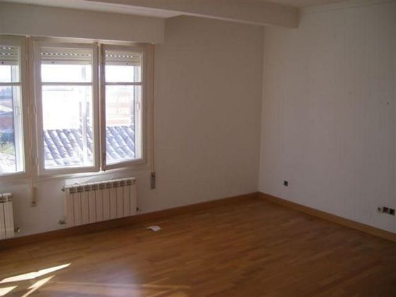 Foto 1 de Piso en venta en Tordesillas de 6 habitaciones con terraza
