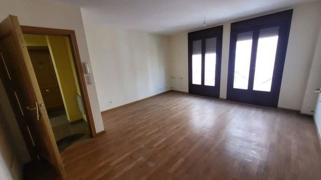 Foto 1 de Venta de piso en Santovenia de Pisuerga de 2 habitaciones con balcón