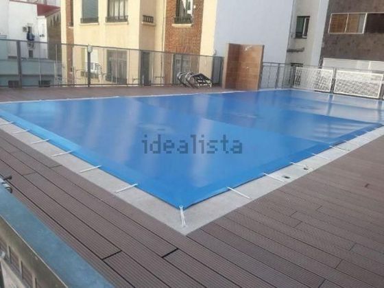 Foto 2 de Venta de piso en Lista de 2 habitaciones con terraza y piscina