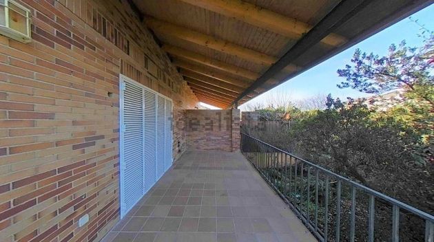 Foto 1 de Venta de casa en Colmenarejo de 3 habitaciones con terraza y piscina