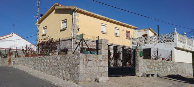 Foto 2 de Venta de chalet en Pueblo - Urb. Norte de 7 habitaciones con terraza y garaje