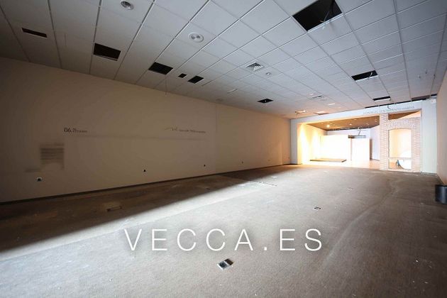 Foto 1 de Alquiler de local en Bellas Vistas de 310 m²