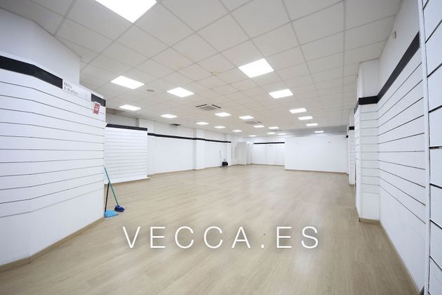 Foto 1 de Alquiler de local en Almenara de 245 m²