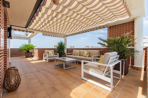 Foto 1 de Àtic en venda a Centro - Rivas-Vaciamadrid de 3 habitacions amb terrassa i piscina