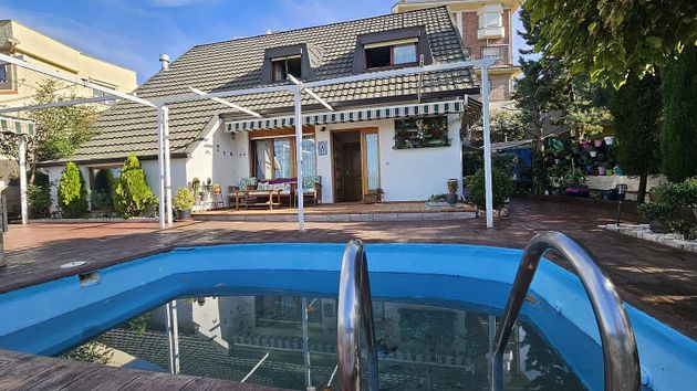Foto 1 de Casa en venda a Algete pueblo de 6 habitacions amb terrassa i piscina