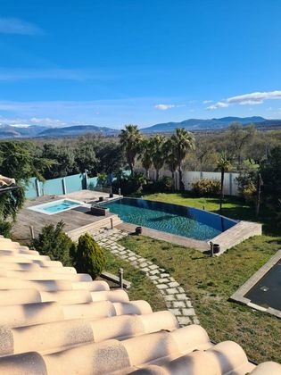 Foto 1 de Casa en venda a La Pizarra de 7 habitacions amb terrassa i piscina