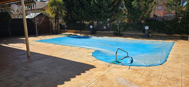 Foto 2 de Casa en venda a Fuente el Saz de Jarama de 4 habitacions amb terrassa i piscina