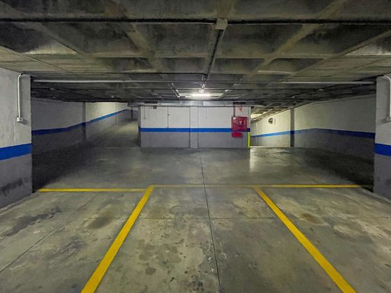 Foto 2 de Garatge en lloguer a calle De la Infanta Mercedes de 16 m²