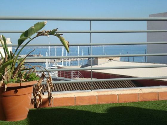 Foto 1 de Ático en venta en El Terreno de 2 habitaciones con terraza y aire acondicionado