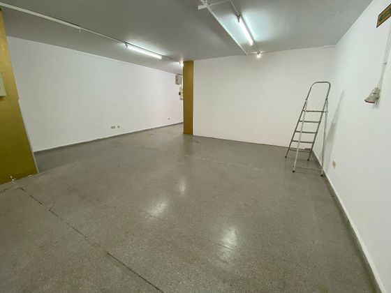 Foto 1 de Local en venda a Centre - Hospitalet de Llobregat, L´ de 240 m²