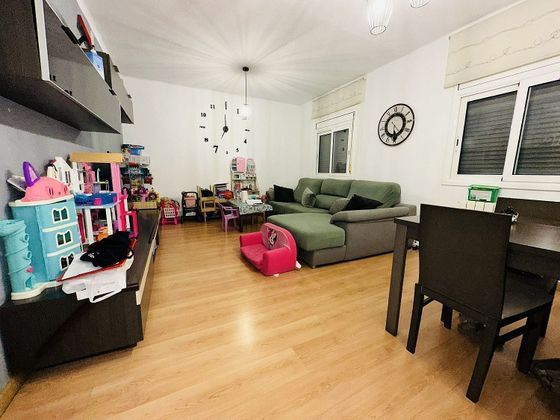 Foto 1 de Venta de piso en Centre - Prat de Llobregat, El de 2 habitaciones con aire acondicionado y calefacción