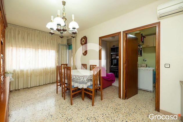 Foto 1 de Piso en venta en Gavarra de 4 habitaciones con balcón y aire acondicionado