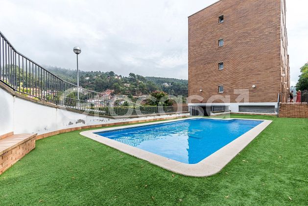 Foto 1 de Pis en venda a Cervelló de 3 habitacions amb terrassa i piscina