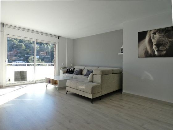Foto 2 de Pis en venda a Cervelló de 3 habitacions amb terrassa i piscina