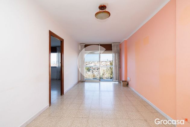 Foto 2 de Pis en venda a Gavarra de 3 habitacions amb garatge i balcó