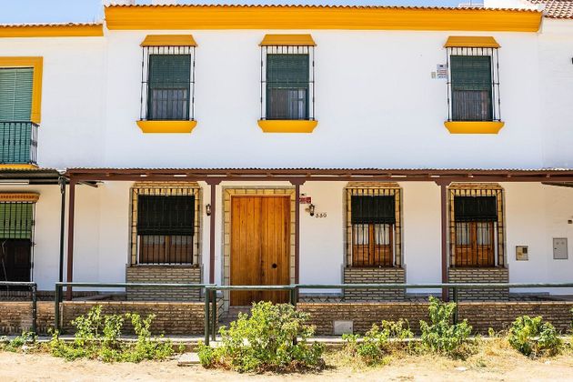 Foto 1 de Xalet en venda a El Rocío de 9 habitacions amb terrassa i jardí