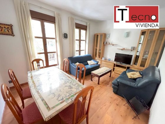 Foto 1 de Alquiler de piso en Ibiza de 2 habitaciones con muebles y calefacción