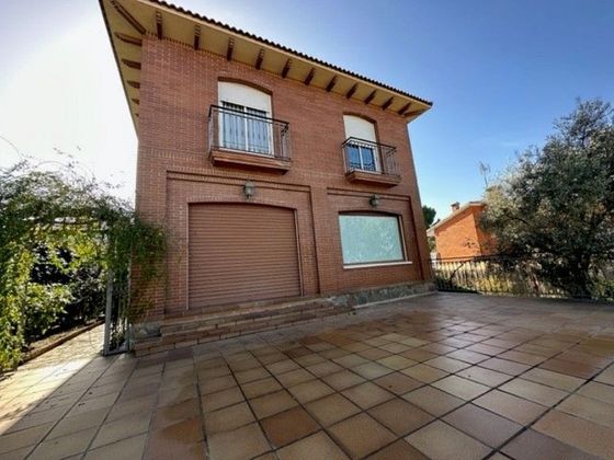 Foto 1 de Chalet en venta en avenida De Madrid de 5 habitaciones con terraza y piscina