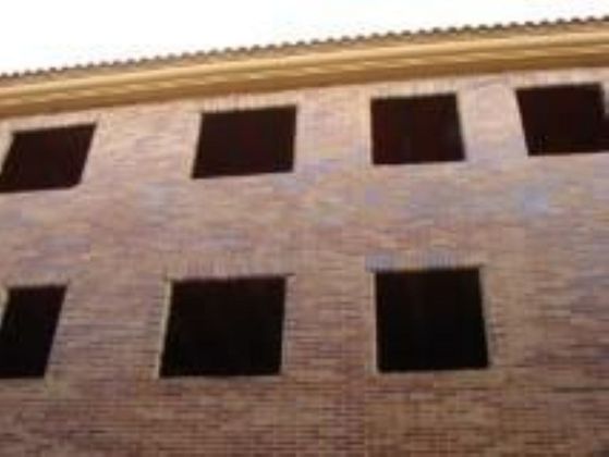 Foto 2 de Edificio en venta en Santa Olalla de 572 m²