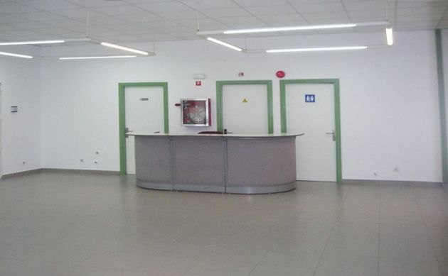 Foto 2 de Oficina en venta en Alameda de Osuna con aire acondicionado y calefacción