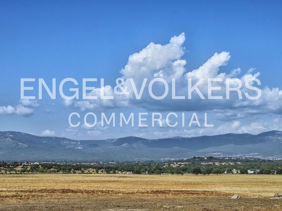 Foto 2 de Nau en venda a Villalba Pueblo de 1507 m²