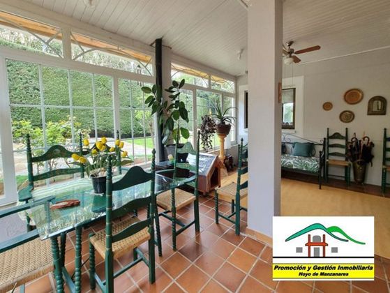 Foto 1 de Casa en venda a Hoyo de Manzanares de 4 habitacions amb terrassa i garatge